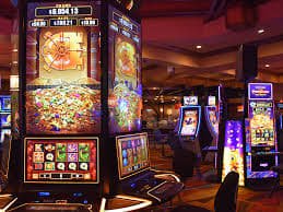 classic card style gaming scene for app 2777 Andar Bahar guide readers